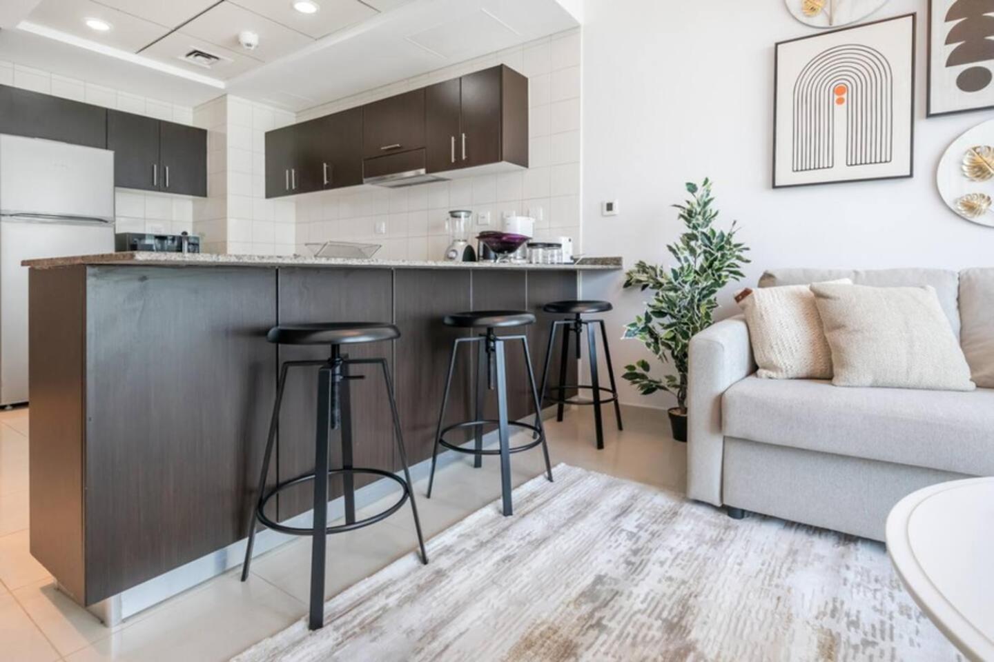 Luxurious 1 Bedroom Apartment In The Dubai Marina! Экстерьер фото