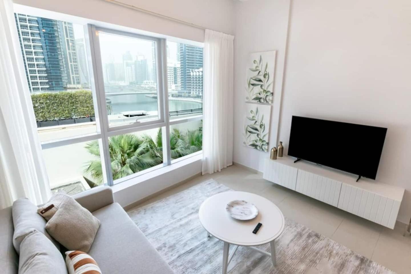 Luxurious 1 Bedroom Apartment In The Dubai Marina! Экстерьер фото
